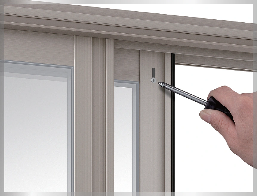 VIEW_UNIQUE_01 Easily adjustable outer-panel lock