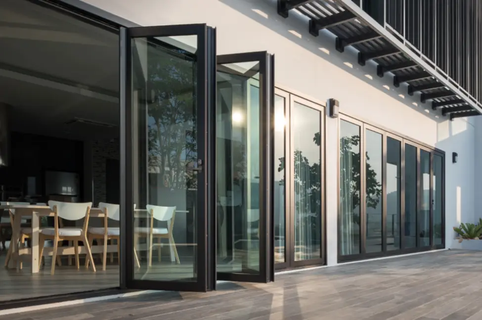 pintu aluminium TOSTEM